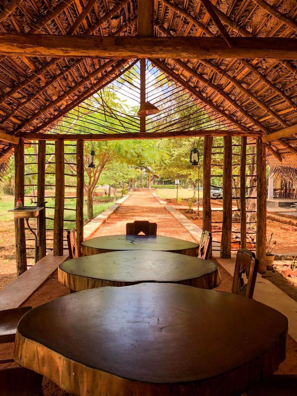 Hotel Castle Rock Sigiriya Kibissa Exteriér fotografie